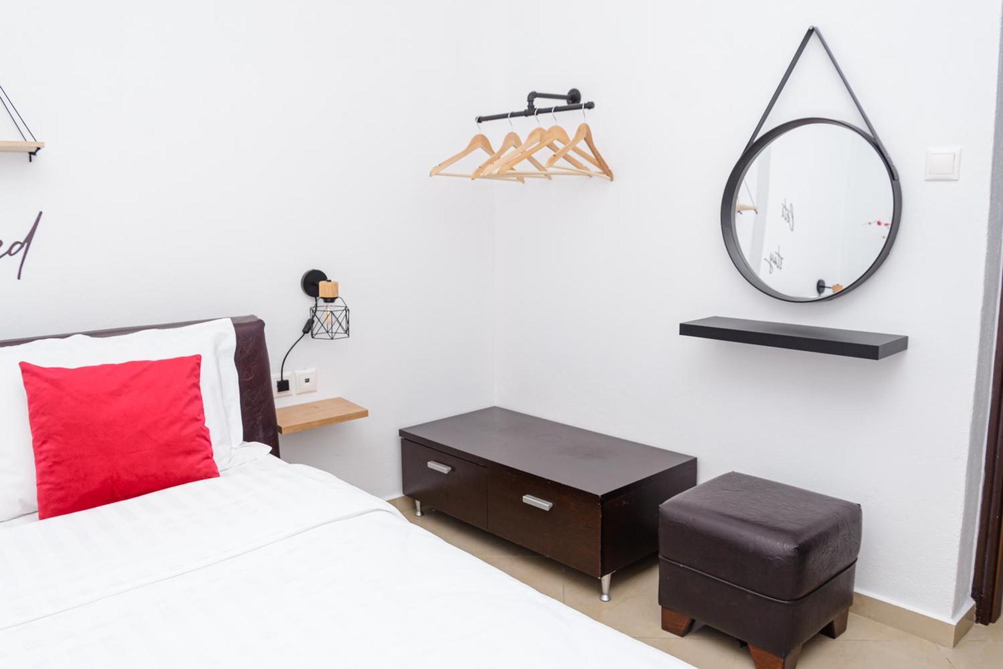 Whitehome